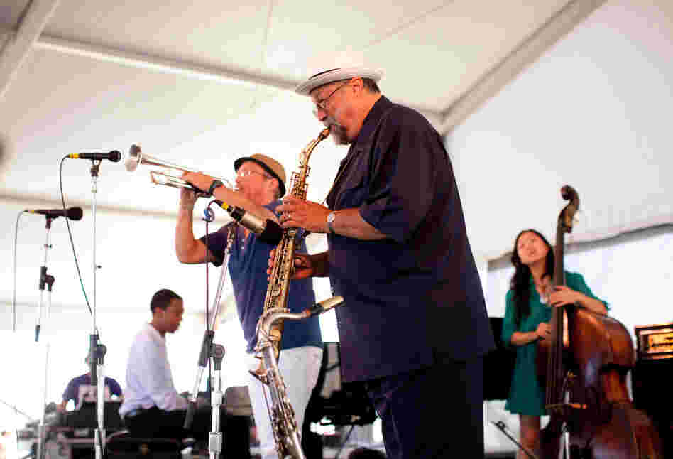 Two veteran bandleaders in their own right, saxophonist Joe Lovano and trumpeter Dave Douglas, teamed up this summer to co-lead a band they call Soundprints. They also offered roles to younger musicians like pianist Lawrence Fields and bassist Linda Oh.