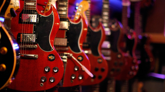 Gibson guitars on sale in New York City. (Getty Images)