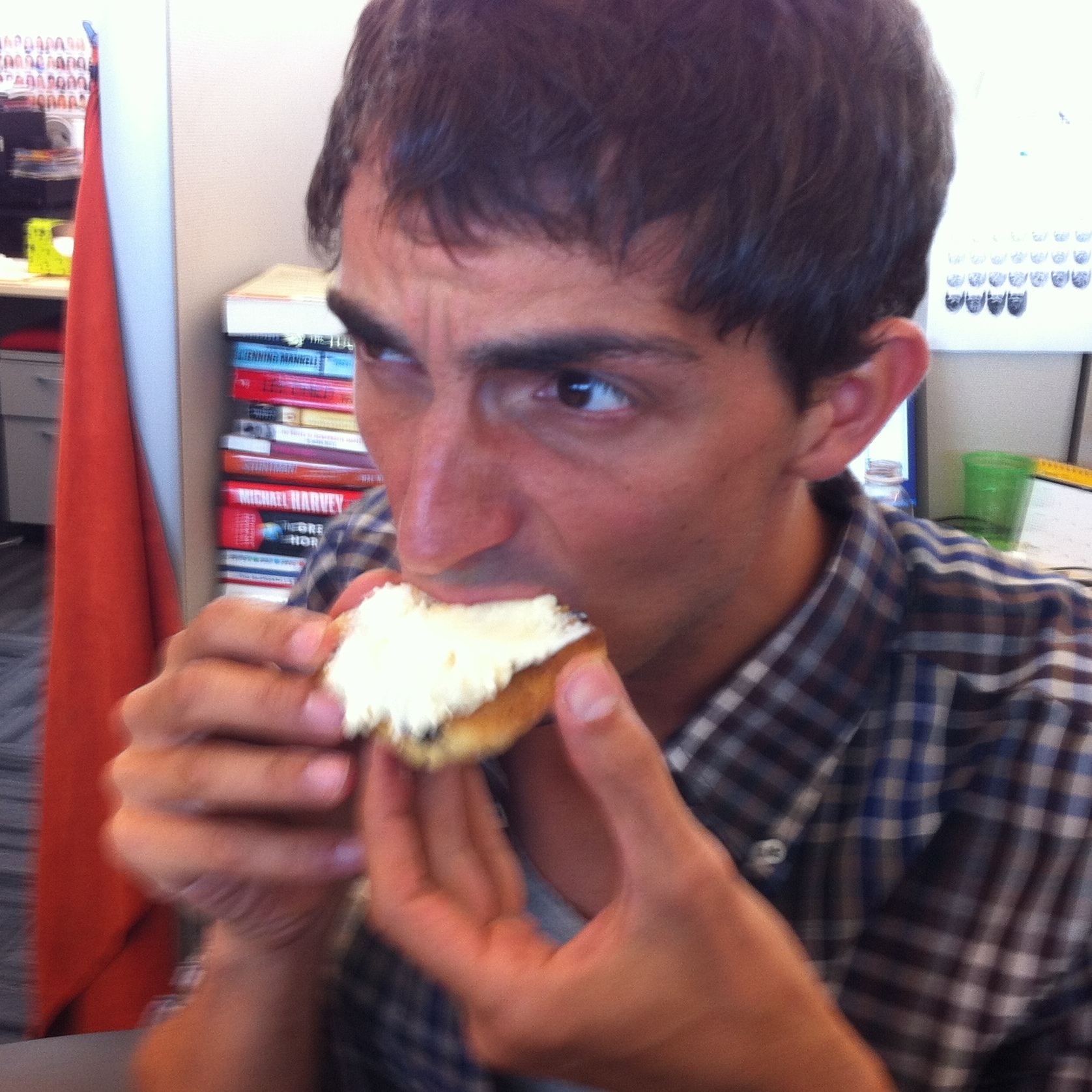 The sandwich can be eaten open-faced.