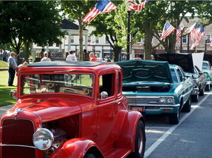 Local residents say the show's setting in Milan's historic town square is what really sets it apart. Local residents say the show's setting in Milan's historic town square is what really sets it apart.