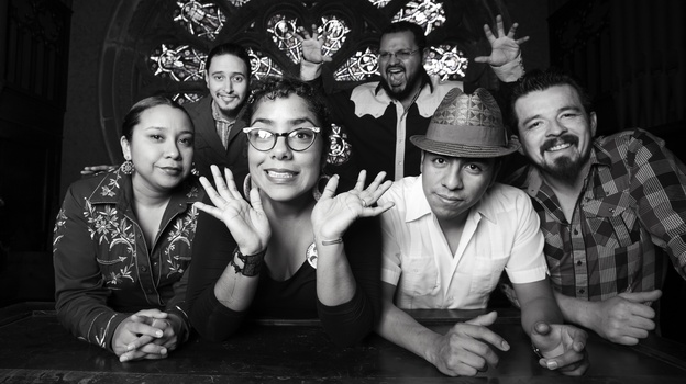 La Santa Cecilia.