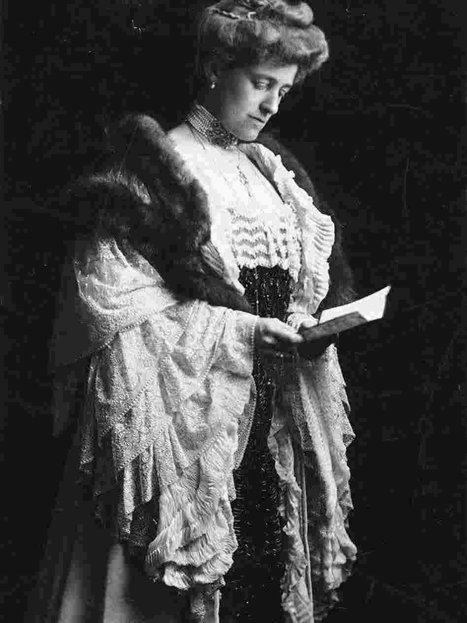 Edith Wharton moved to Paris in the early 1900s. Not long after, in 1913, after her affair with Morton Fullerton had ended, she divorced her husband of more than 20 years.