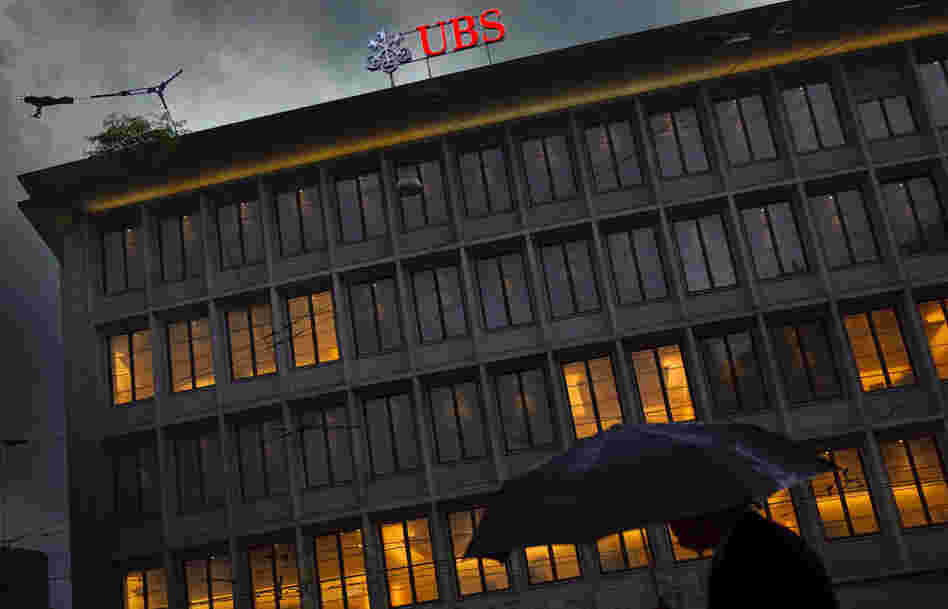 The U.S. government has been working for years to crack down on Americans dodging taxes overseas. In 2009, under intense pressure, the Swiss bank UBS released the names of its American customers. The U.S. government has been working for years to crack down on Americans dodging taxes overseas. In 2009, under intense pressure, the Swiss bank UBS released the names of its American customers.