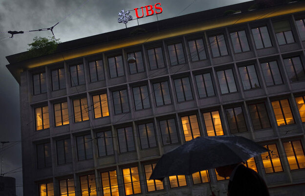 The U.S. government has been working for years to crack down on Americans dodging taxes overseas. In 2009, under intense pressure, the Swiss bank UBS released the names of its American customers. The U.S. government has been working for years to crack down on Americans dodging taxes overseas. In 2009, under intense pressure, the Swiss bank UBS released the names of its American customers.