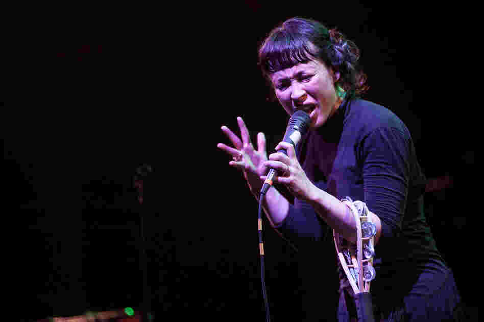 Nagano brought the crowd to a standstill on the atypical slower number "Twice."