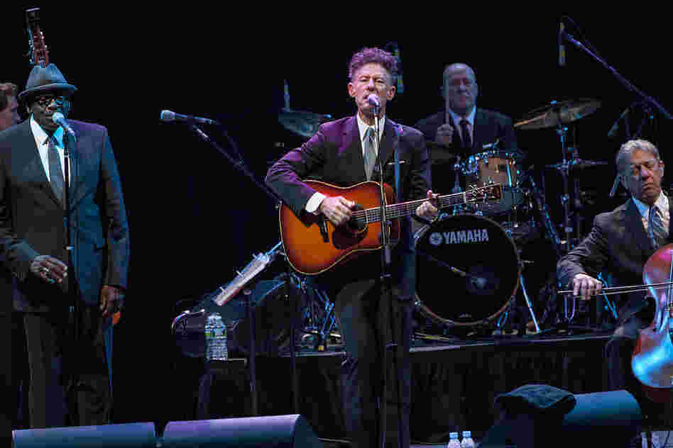 Arnold McCuller (left) provided backing vocals for many songs.