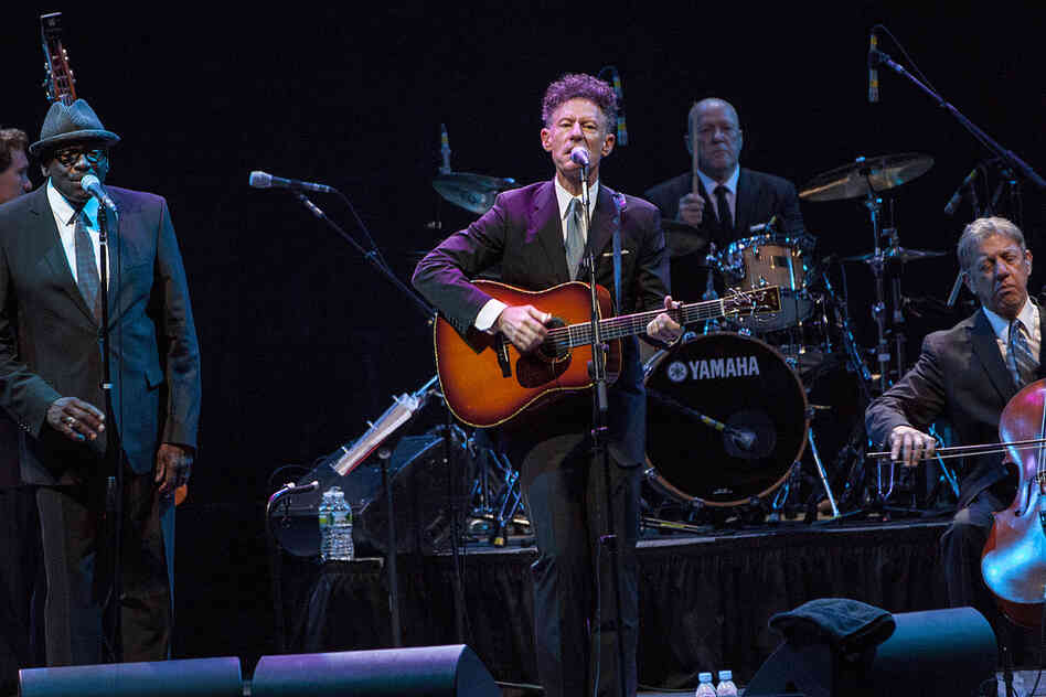 Arnold McCuller (left) provided backing vocals for many songs.