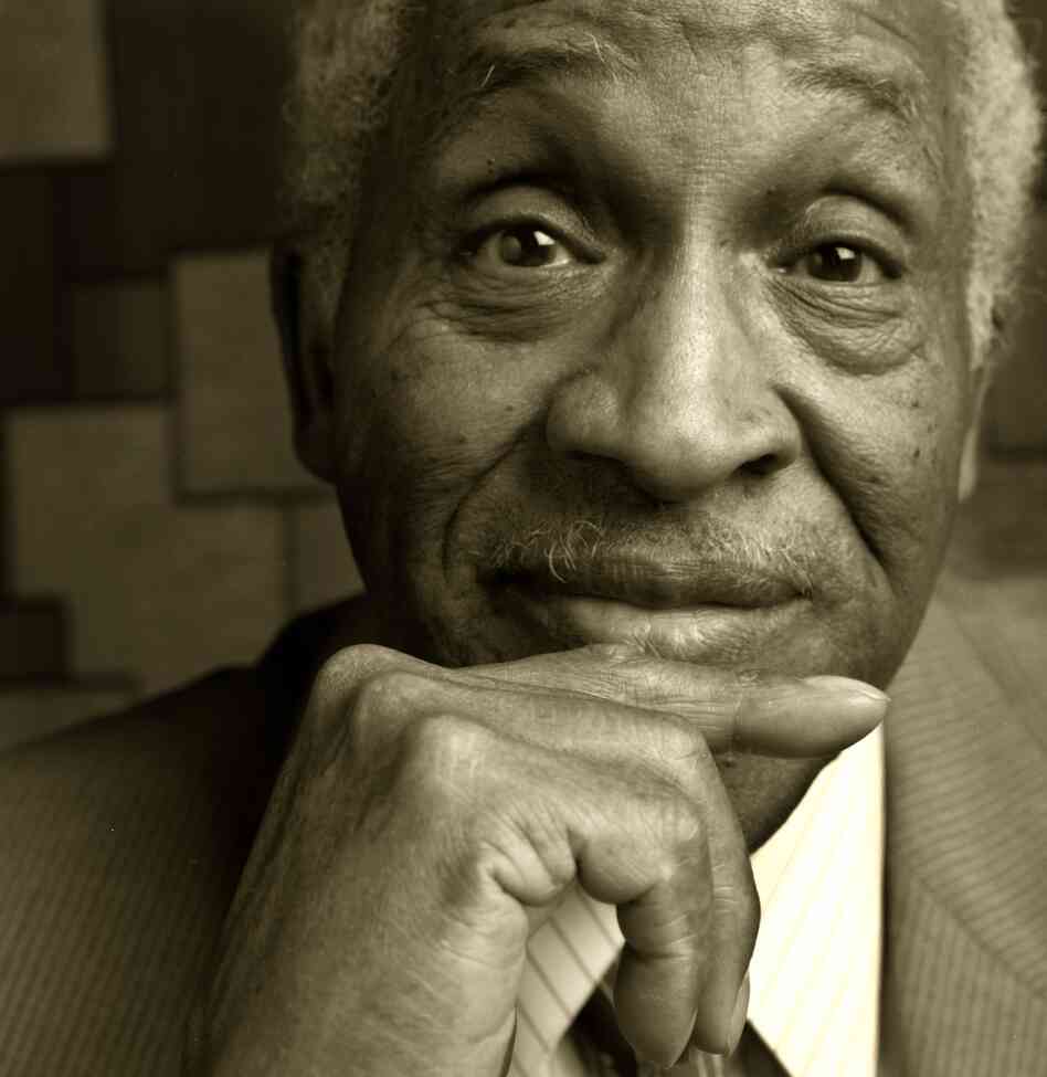Von Freeman.