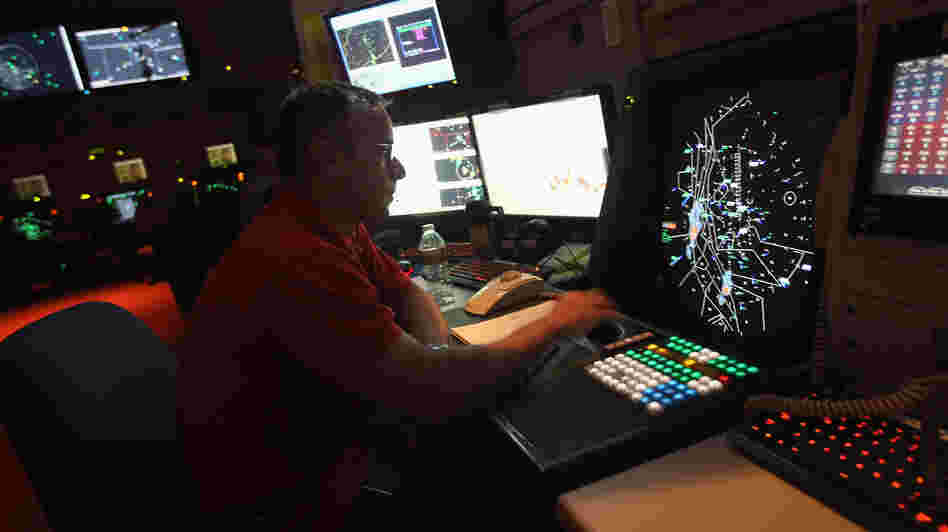 The current radar-based air traffic control system (shown here) will eventually be replaced with a new system called NextGen, which will rely on GPS. A number of computer security experts are concerned that NextGen is insecure and vulnerable to hackers.