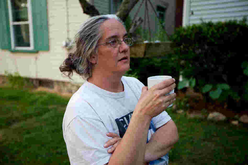 Michelle BarlondSmith and her husband lived in a riverfront trailer park. BarlondSmith says the sickening fumes from the oil lasted for months.