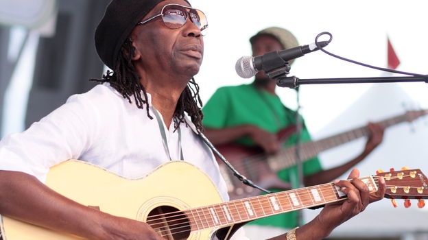 Thomas Mapfumo wrote one of the most famous revolutionary songs, "Hokoyo."