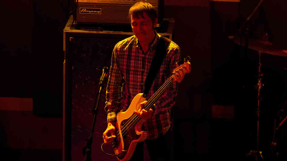Band of Horses performs songs from their new album Mirage Rock at World Cafe Live in Philadelphia.