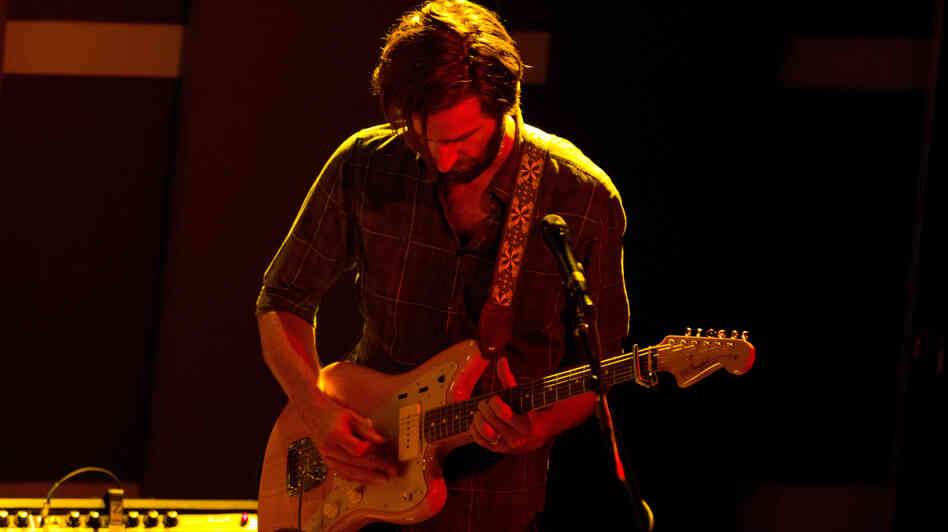 Band of Horses performs songs from their new album Mirage Rock at World Cafe Live in Philadelphia.
