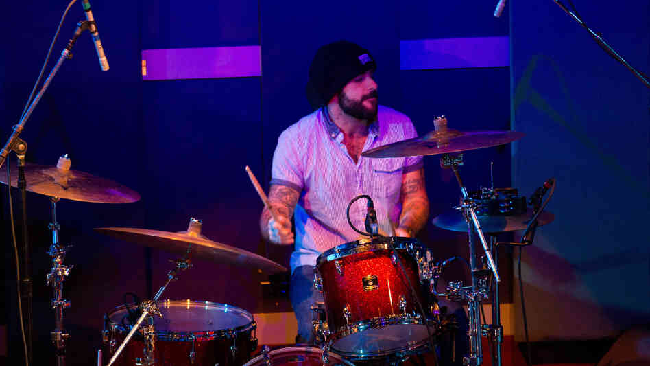 Band of Horses performs songs from their new album Mirage Rock at World Cafe Live in Philadelphia.