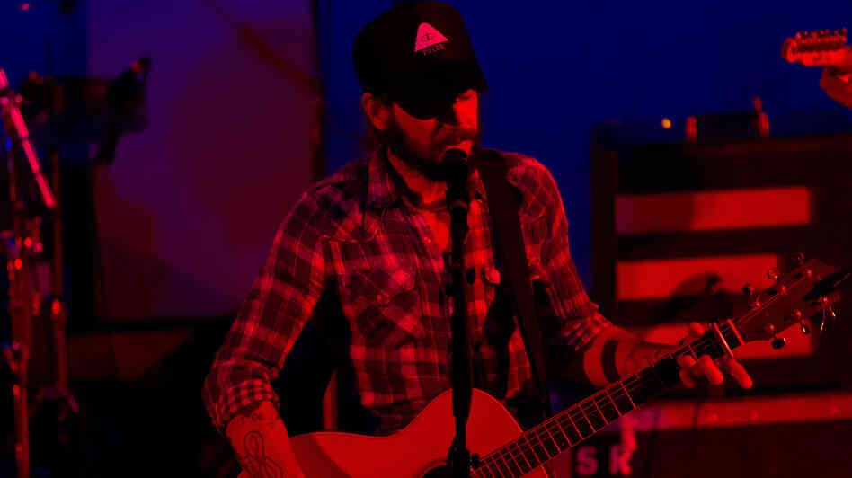 Band of Horses performs songs from their new album Mirage Rock at World Cafe Live in Philadelphia.