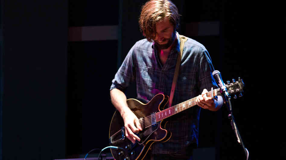 Band of Horses performs songs from their new album Mirage Rock at World Cafe Live in Philadelphia.