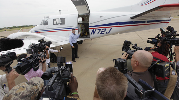 Mike Stuart of Dynamic Aviation speaks to the media this week about the type of plane used for aerial spraying in Dallas. The city and county are conducting aerial spraying to combat the nation's worst outbreak of West Nile virus, which has killed at least 10 people and sickened about 200. Mike Stuart of Dynamic Aviation speaks to the media this week about the type of plane used for aerial spraying in Dallas. The city and county are conducting aerial spraying to combat the nation's worst outbreak of West Nile virus, which has killed at least 10 people and sickened about 200.