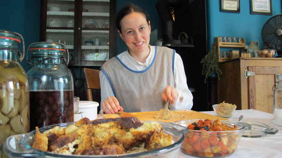 Re-enactor Alena Shellenbean plays Mrs. Shapiro, a Jewish-Ukranian immigrant from the early 1900's and one of the historic characters populating Strawbery Banke.