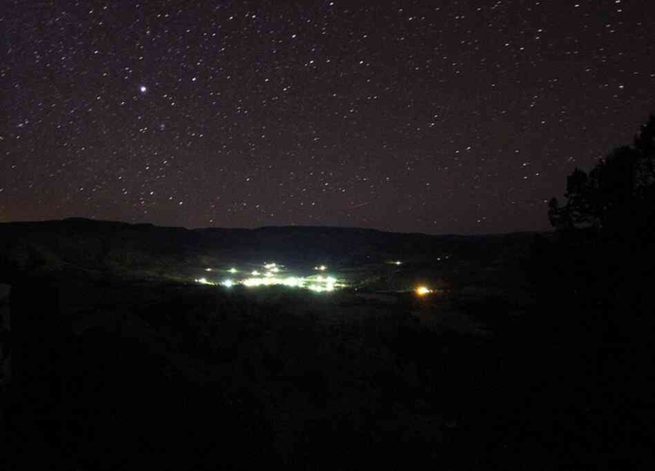 Overlooking the town of Monument, Oregon at night.