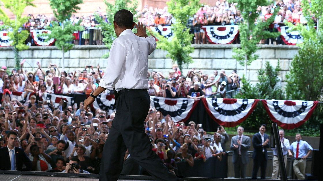 President Obama waves to supporters during a campaign stop Wednesday in Charlottesville, Va. He later participated in a question-and-answer session on Reddit.