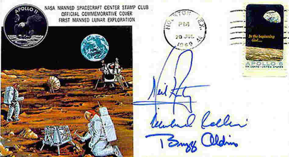 A astronaut cover signed by Neil Armstrong. A astronaut cover signed by Neil Armstrong.