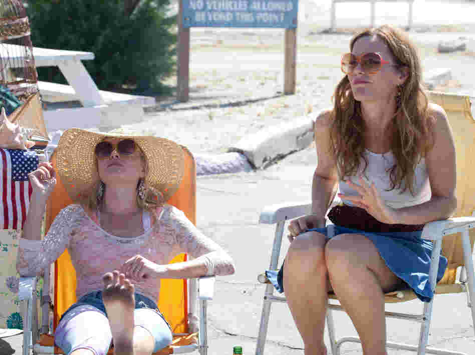 Bonnie (Kate Bosworth) and Lily's mother, Margaret (Leslie Mann), soak up the rays in the ravaged landscape where Little Birds finds its setting.
