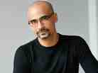 Junot Diaz's new book is titled This Is How You Lose Her. Junot Diaz's new book is titled This Is How You Lose Her.
