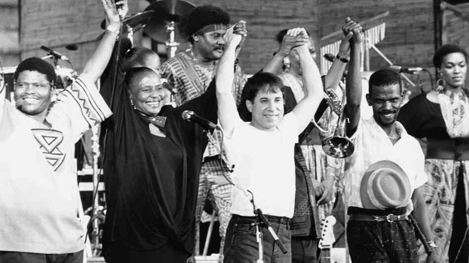 Paul Simon with Ladysmith Black Mambazo in 1987.