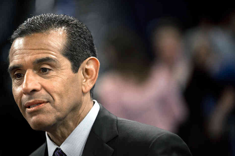 Los Angeles Mayor Antonio Villaraigosa on the floor of the Time Warner Cable Arena on Sunday.
