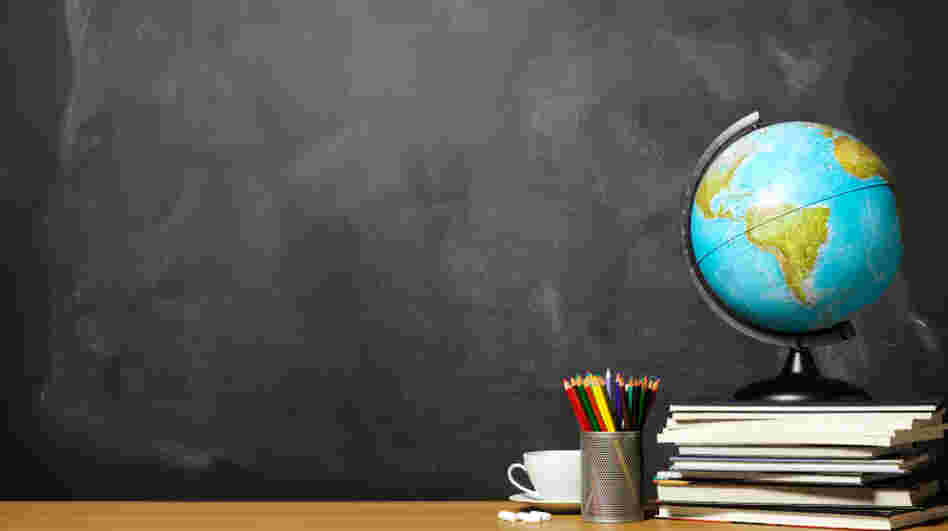 Thousands of students in Florida are starting the school year without permanent teachers. Thousands of students in Florida are starting the school year without permanent teachers.