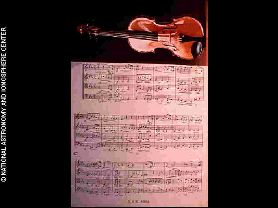 Violin with music score (Cavatina)