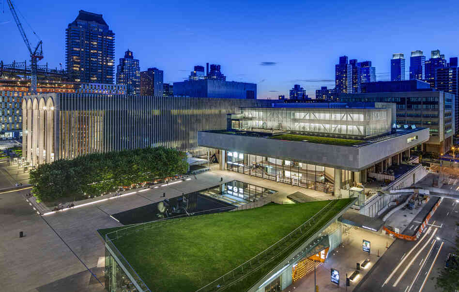 LCT3's Claire Tow Theater is a two-story structure built on a steel truss that straddles the roof of Lincoln's Vivian Beaumont Theater. Before or after performances, theatergoers can mingle over drinks at a roofdeck bar that overlooks Lincoln Center and the surrounding neighborhood.