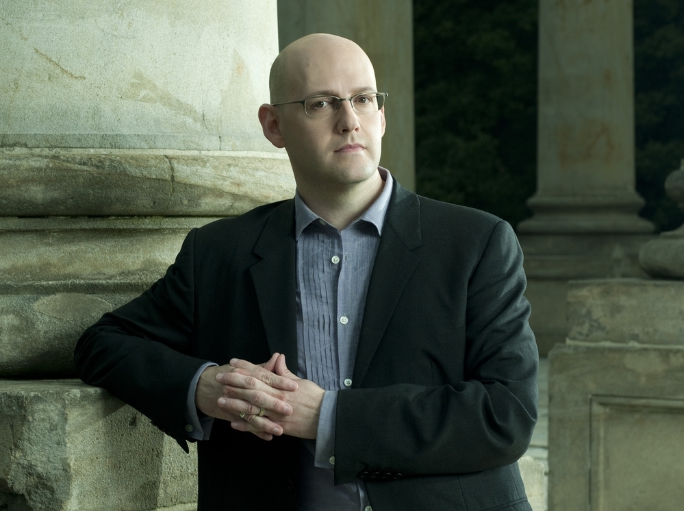 Best-selling author Brad Meltzer is our judge for Round 9 of Three-Minute Fiction. His books include The Inner Circle, The Book of Fate and The Millionaires. His latest book, The Fifth Assassin, is due out in January.