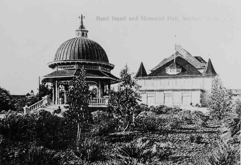 The Band Stand and Memorial Hall, circa 1900.