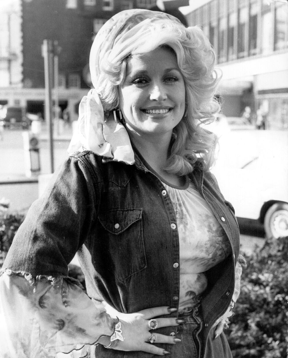 Dolly Parton in London in 1977, four years after the release of "Jolene."