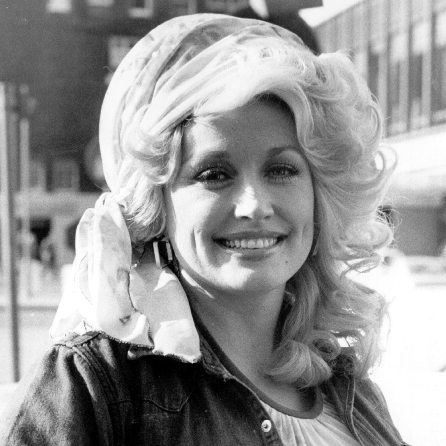 Dolly Parton in London in 1977, four years after the release of "Jolene."
