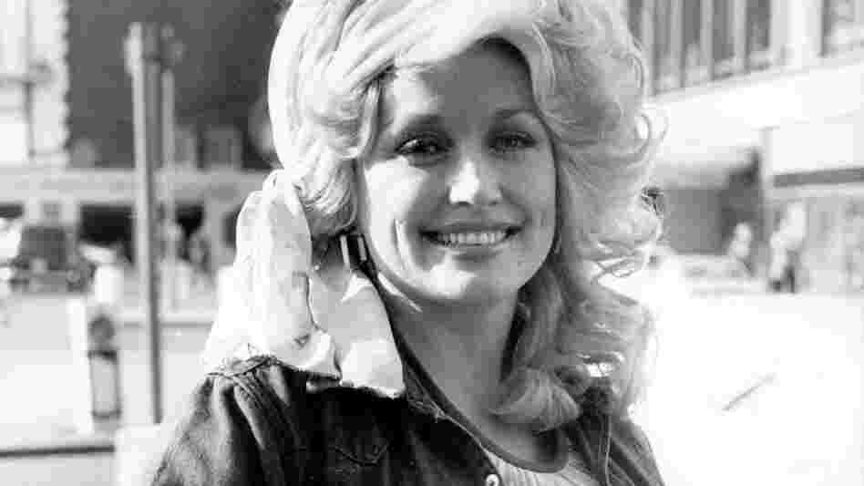 Dolly Parton in London in 1977, four years after the release of "Jolene."
