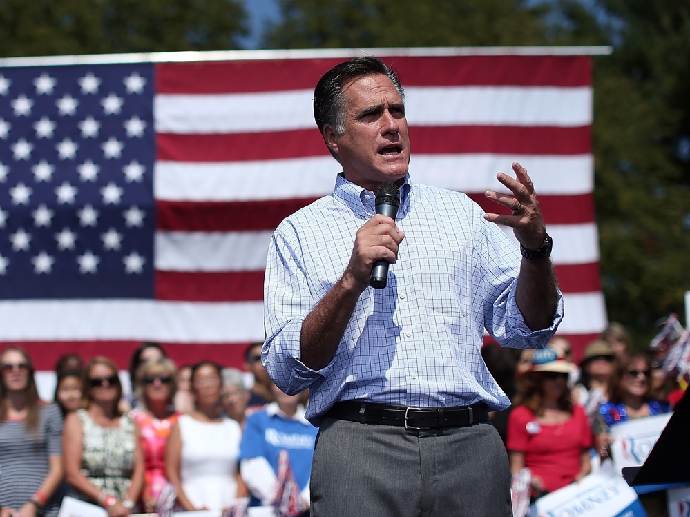 Republican presidential candidate Mitt Romney campaigns at Van Dyck Park September 13, 2012 in Fairfax, Virginia.