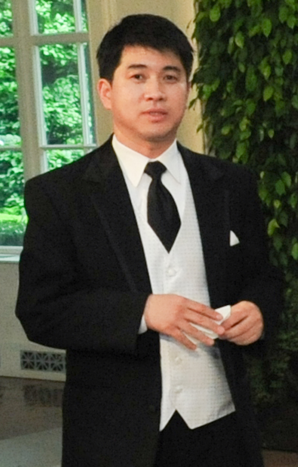 Short track speedskating coach Jae Su Chun was a guest at a State Dinner at the White House in May 2010.