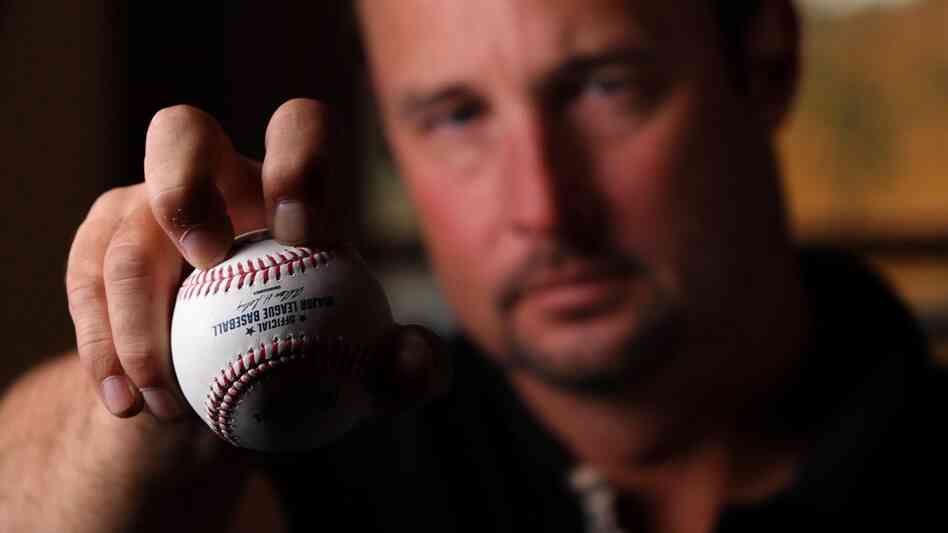 Tim Wakefield, formerly of the Boston Red Sox, was the oldest active player in the majors before retiring in 2011. For years he was the only pitcher throwing a knuckleball. Tim Wakefield, formerly of the Boston Red Sox, was the oldest active player in the majors before retiring in 2011. For years he was the only pitcher throwing a knuckleball.