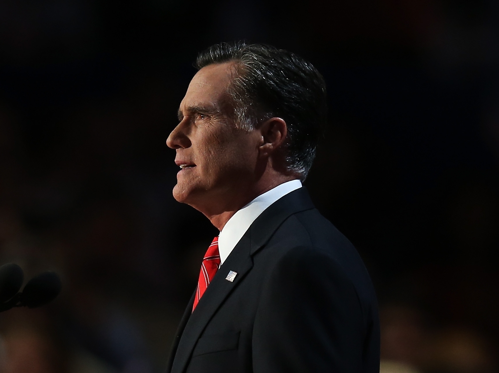 Republican presidential candidate, former Massachusetts Gov. Mitt Romney delivers his nomination acceptance speech during the final day of the Republican National Convention