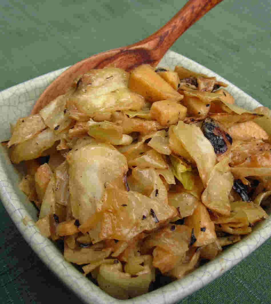 Grilled Cabbage And Apple Slaw Grilled Cabbage And Apple Slaw