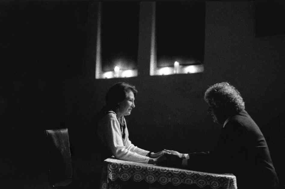 Reading at Cassadaga Spiritualist Camp, Cassadaga, Fla., 1996