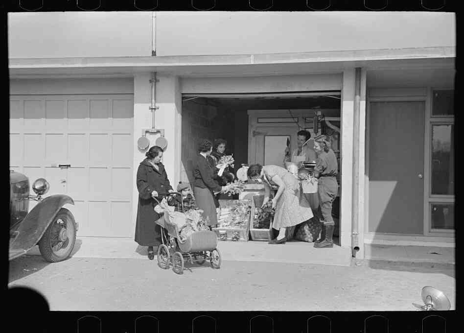 A temporary consumer's cooperative in a garage run by Nathan Dubin. The homesteaders had their own kosher meat shop and grocery.