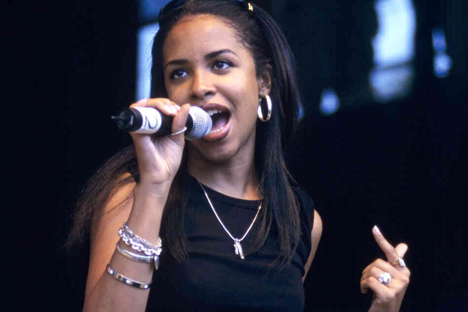 The singer Aaliyah, performing in 1998. Since her death in 2001, many singers have applied her soft, sexy vocal style to R&B, pop and indie hits.