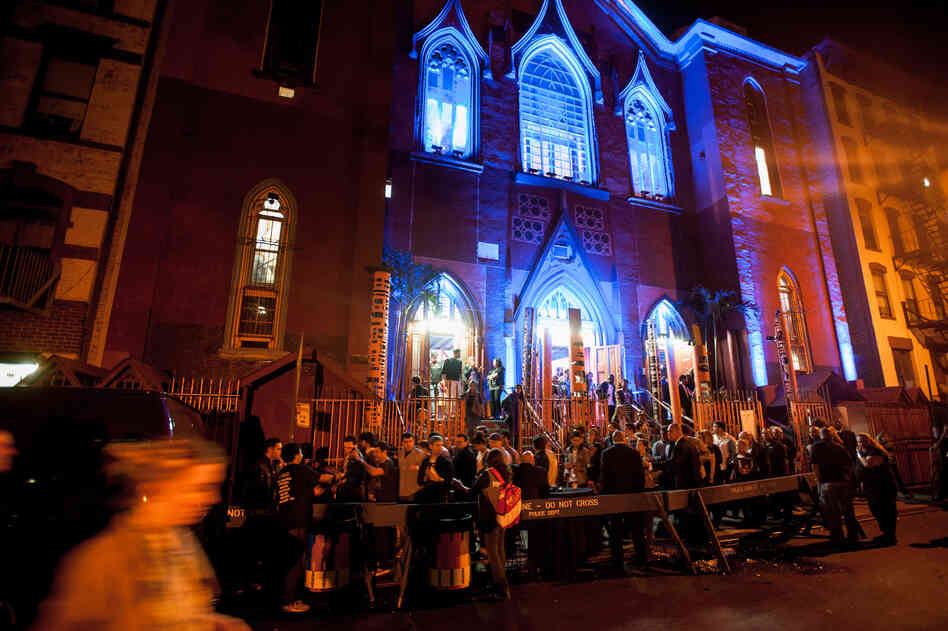 The Angel Orensanz Foundation is located in a former synagogue in the heart of New York City's Lower East Side. Built in 1849, the building's design is meant to evoke the Sistine Chapel and the temple of Solomon.