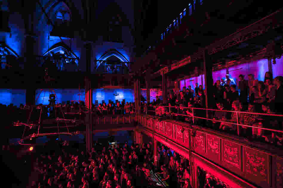 The audience filled three levels in the intimate, 300-person capacity venue.