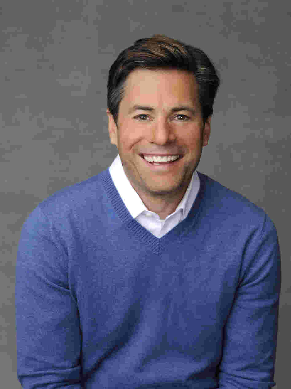 J.R. Moehringer is the best-selling author of The Tender Bar. In 2000, he won the Pulitzer Prize for feature writing for his work at the Los Angeles Times.