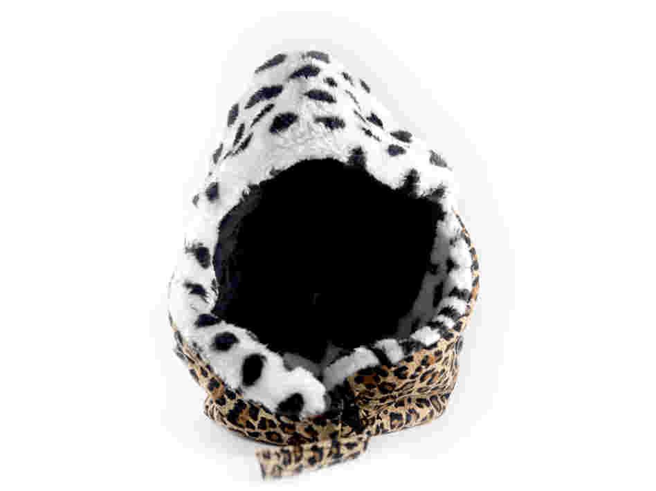 Hat 2 Hat 2
