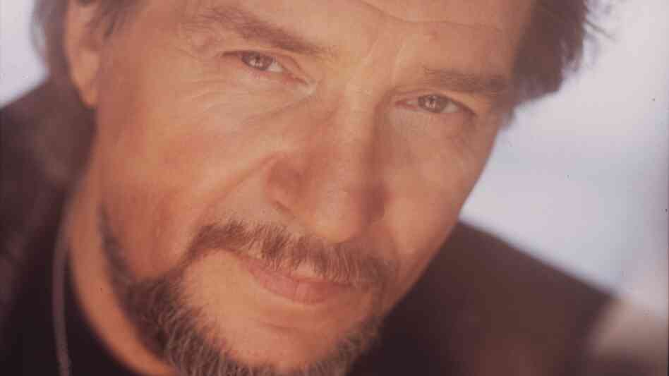 Goin' Down Rockin': The Last Recordings is a new album of songs by Waylon Jennings, who died in 2002.